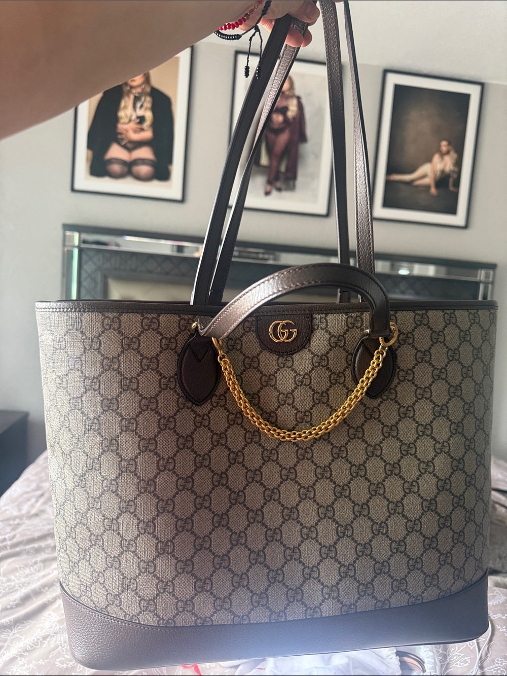 Gucci Beige and Brown Signature Tote - Picture 4 of 13